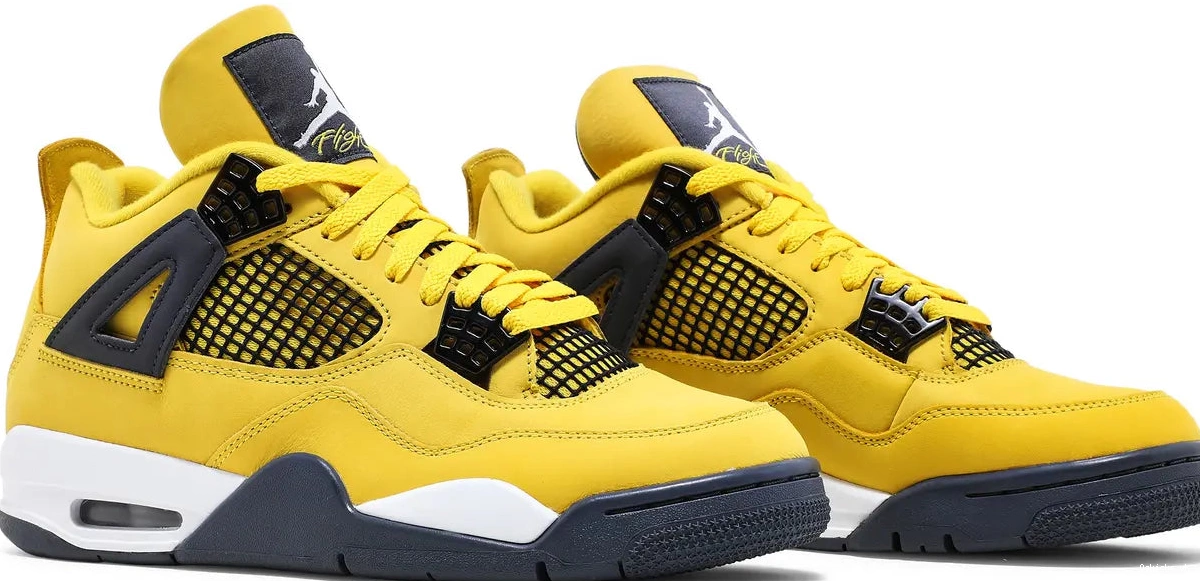 'Lightning' Jordan Air 2021 Retro 4 0528